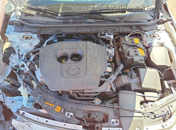 JM1BPACM2S1784204 2025 MAZDA 3 Белый Вид задней части салона
