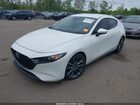 2019 Mazda Mazda3   Белый vin: JM1BPALM0K1109063