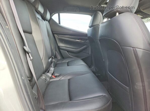 JM1BPALM3K1118713 2019 MAZDA 3 White Widok tylnych siedzeń