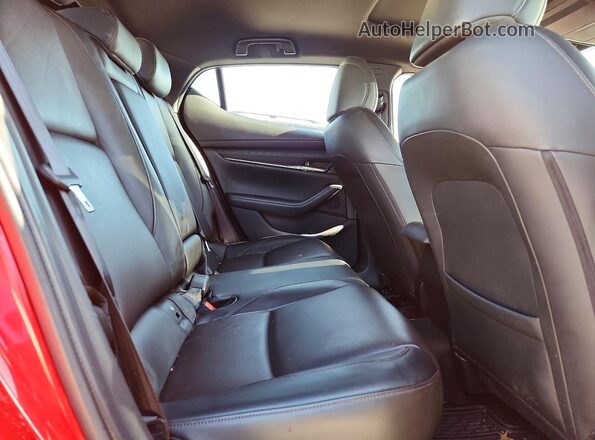 JM1BPALM9K1105416 2019 MAZDA 3 Red Widok tylnych siedzeń