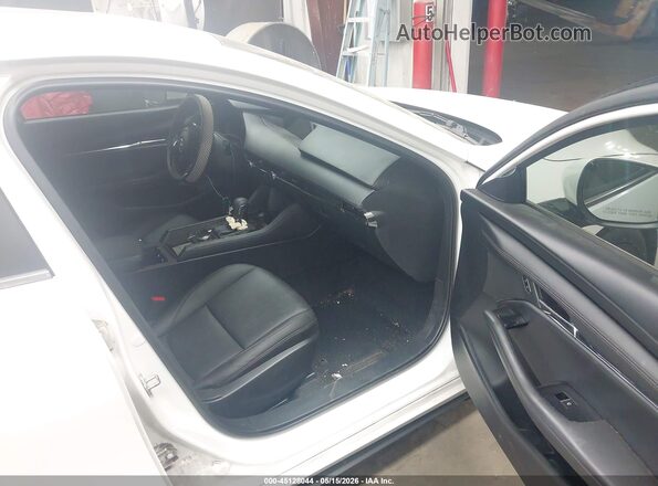 JM1BPALMXR1652706 2024 MAZDA 3 Белый Вид салона спереди