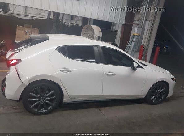 JM1BPALMXR1652706 2024 MAZDA 3 Белый Вид задней части салона