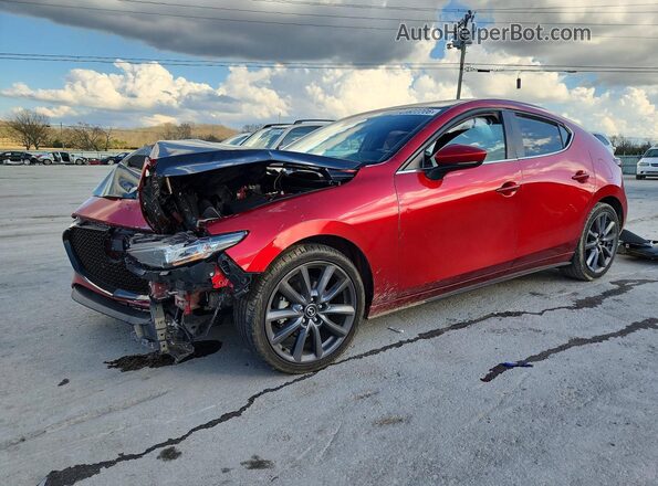 JM1BPALMXR1653340 2024 MAZDA 3 Red Vista tres cuartos delantera izquierda