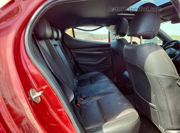 JM1BPAML2N1501603 2022 MAZDA 3 Красный Вид задних сидений