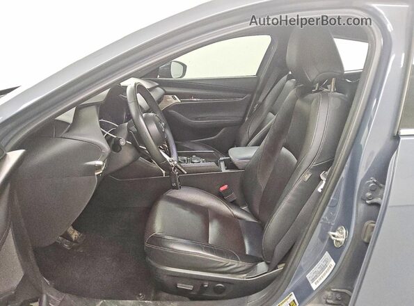 JM1BPBML3M1316903 2021 MAZDA 3 Gray Widok wnętrza z przodu