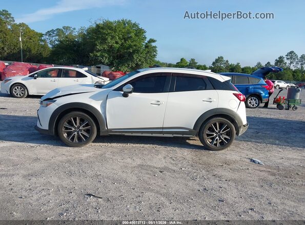 JM1DKBD79G0108156 2016 MAZDA CX-3 Белый Панорамный вид салона 360°