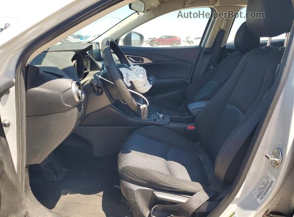 JM1DKDB70K1450306 2019 MAZDA CX-3 Gray Вид салону спереду