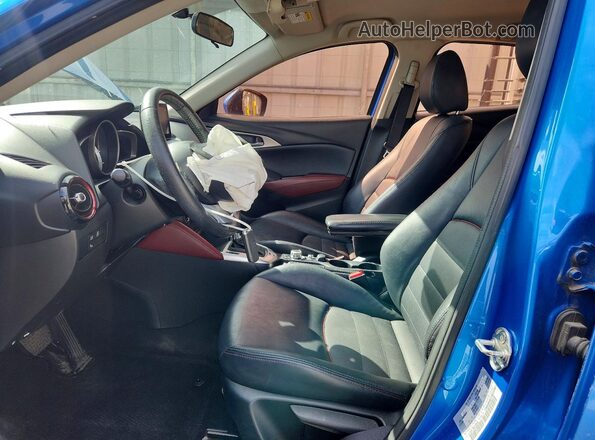 JM1DKFC76G0136408 2016 MAZDA CX-3 Blue Widok wnętrza z przodu