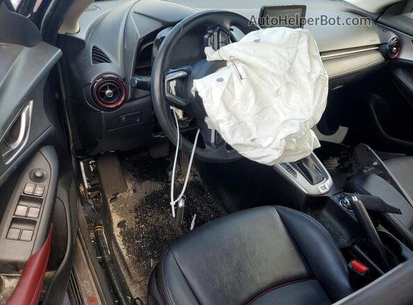 JM1DKFC77J0315841 2018 MAZDA CX-3 Синий Вид панели приборов