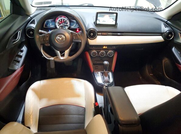 JM1DKFD72H0147227 2017 MAZDA CX-3 Gray Widok deski rozdzielczej
