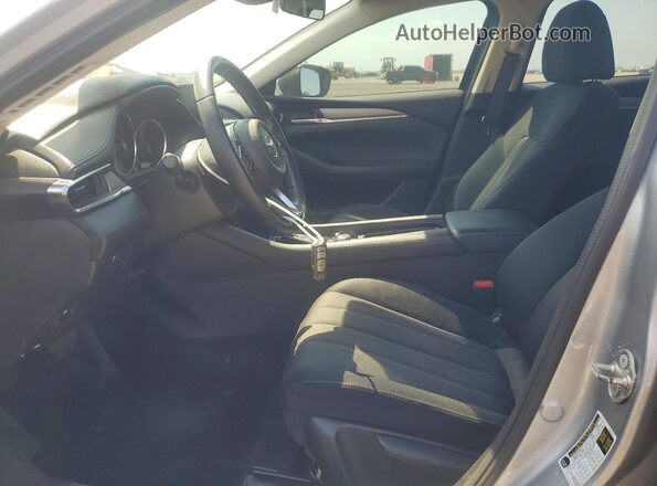 JM1GL1UM0J1336641 2018 MAZDA 6 Серебряный Вид салона спереди