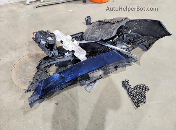 JM1GL1VM4L1527562 2020 MAZDA 6 Blue Շարժիչի բաժամունքի տեսք