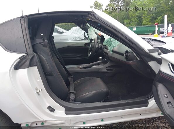 JM1NDAL78H0100593 2017 MAZDA MX-5 MIATA RF Белый Вид салона спереди
