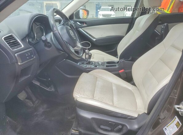 JM3KE2DY9G0714717 2016 MAZDA CX-5 Gray Вид салону спереду