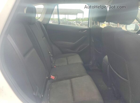 JM3KE4BY3G0845995 2016 MAZDA CX-5 White Вид задньої частини салону
