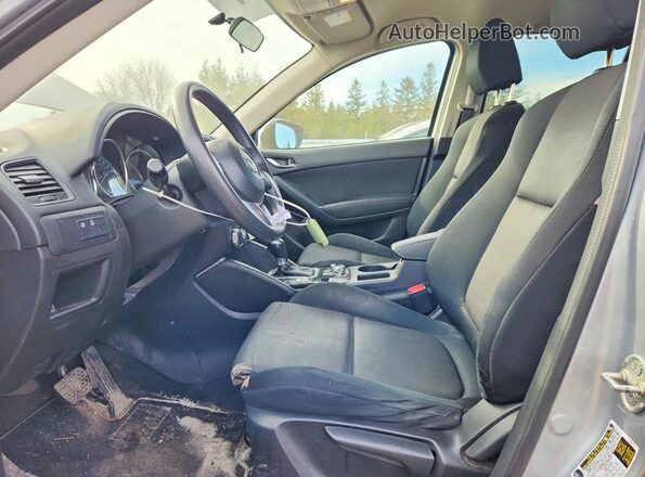 JM3KE4BY8G0806478 2016 MAZDA CX-5 Silver Widok wnętrza z przodu