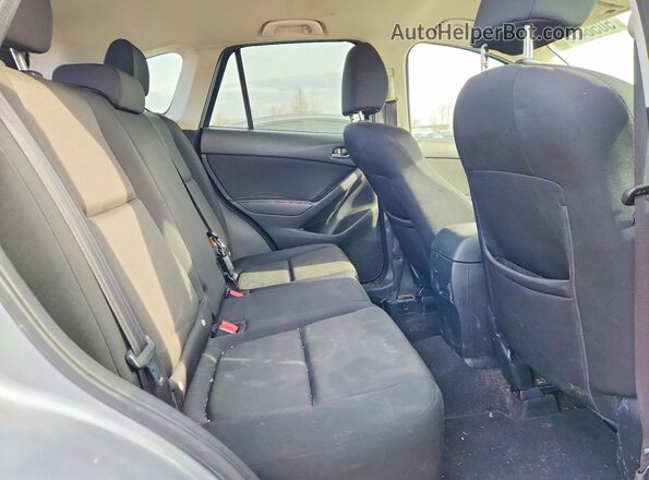 JM3KE4BY8G0806478 2016 MAZDA CX-5 Silver Widok wnętrza z tyłu