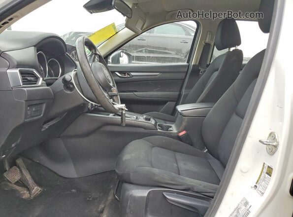 JM3KFABL2H0110703 2017 MAZDA CX-5 White Вид салону спереду