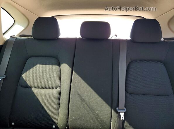 JM3KFABM7L0775761 2020 MAZDA CX-5 Red Widok tylnych siedzeń