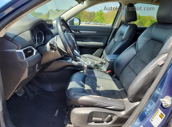 JM3KFACL3H0219184 2017 MAZDA CX-5 Синий Вид салона спереди