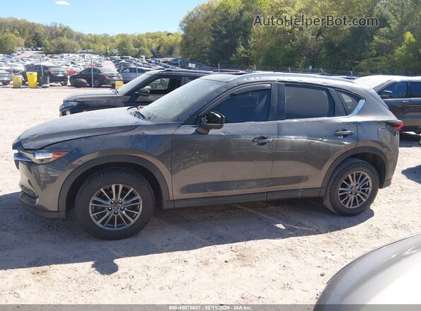 JM3KFACL5H0195602 2017 MAZDA CX-5 Gray Widok wnętrza 360 stopni
