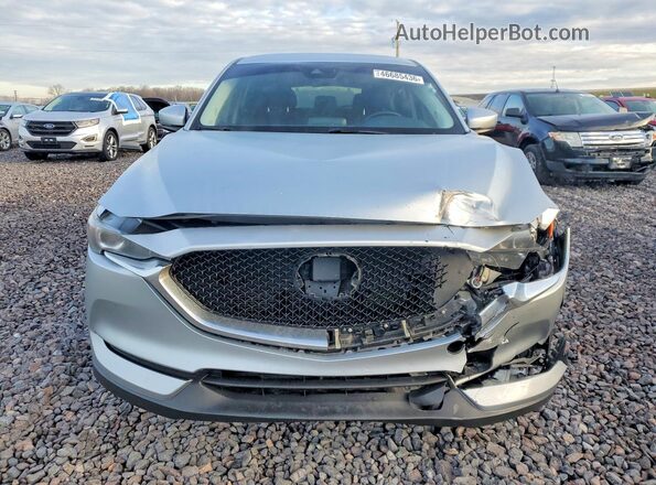 JM3KFACM1J0324966 2018 MAZDA CX-5 Серебряный Вид спереди