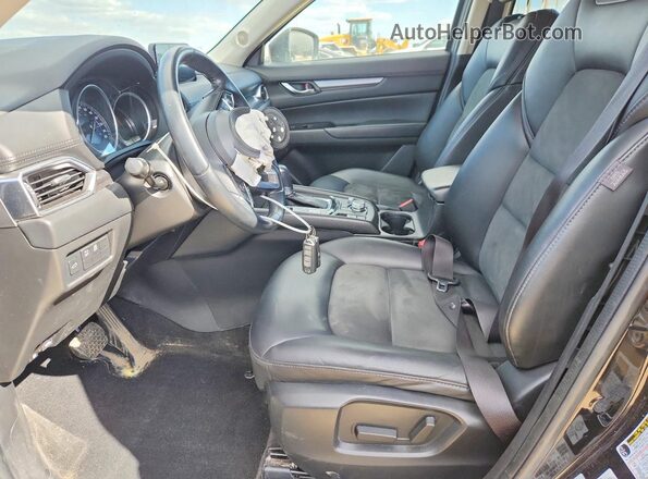 JM3KFACM1K0671974 2019 MAZDA CX-5 Черный Вид салона спереди