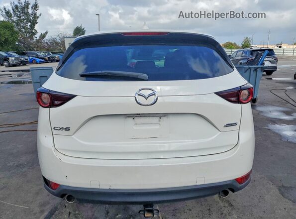 JM3KFACM4J1413232 2018 MAZDA CX-5 White Widok z tyłu