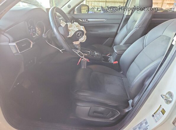 JM3KFACMXL0798434 2020 MAZDA CX-5 Белый Вид салона спереди
