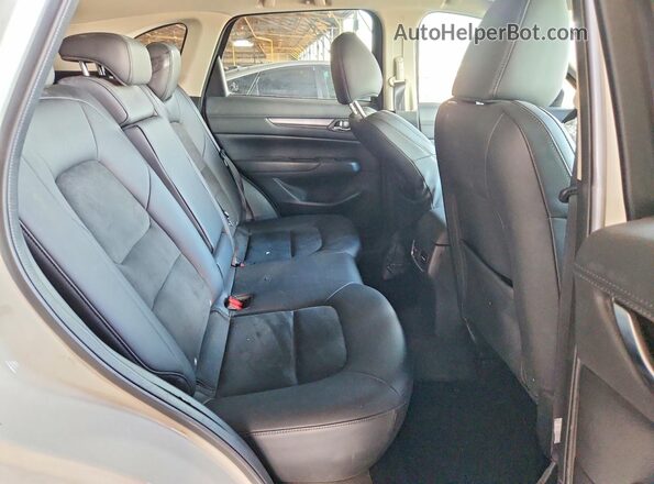 JM3KFACMXL0798434 2020 MAZDA CX-5 Белый Вид задней части салона
