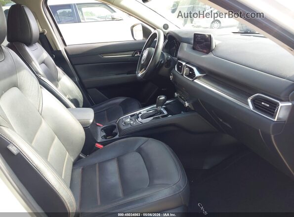JM3KFADM9L0842888 2020 MAZDA CX-5 Белый Вид салона спереди