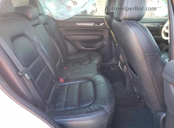 JM3KFADMXJ1464894 2018 MAZDA CX-5 White Rear interior view