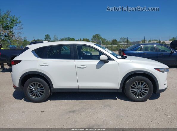 JM3KFBBL9H0109408 2017 MAZDA CX-5 Белый Вид задней части салона