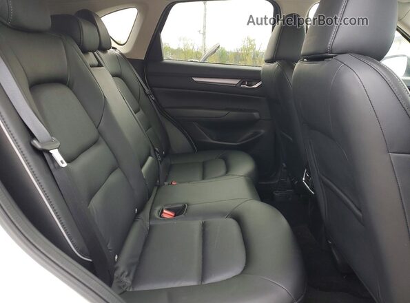 JM3KFBBM4R0360699 2024 MAZDA CX-5 White Вид задньої частини салону