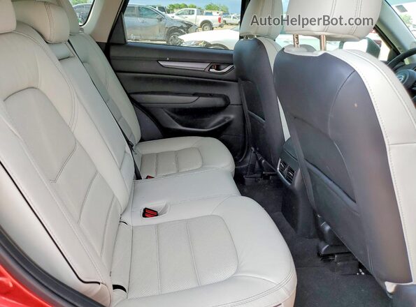 JM3KFBCL7R0409691 2024 MAZDA CX-5 Red Widok wnętrza z tyłu