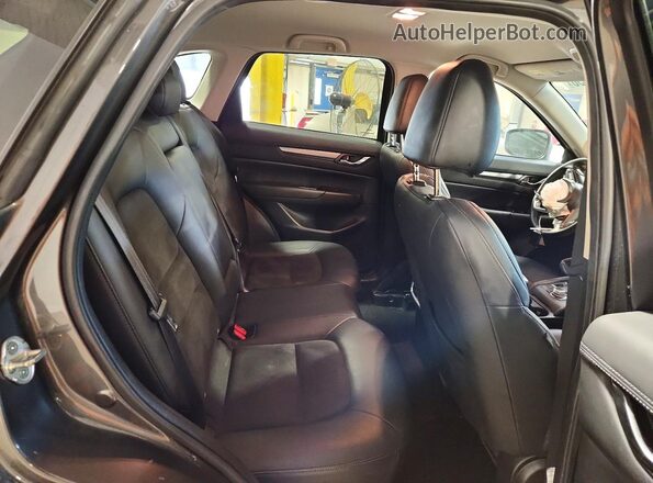 JM3KFBCM1L0836767 2020 MAZDA CX-5 Charcoal Vista interior trasera