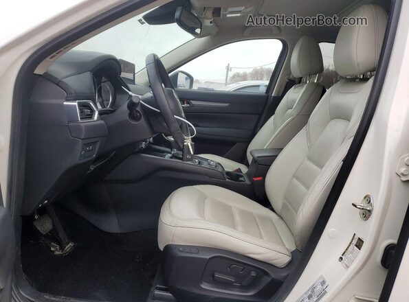 JM3KFBCM4N1585692 2022 MAZDA CX-5 White Vista interior delantera