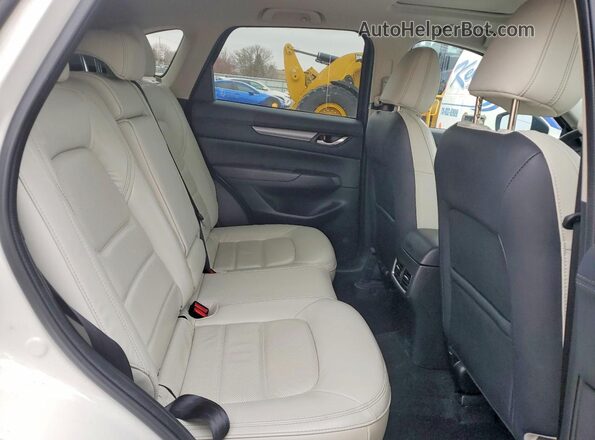 JM3KFBCM4N1585692 2022 MAZDA CX-5 White Vista interior trasera