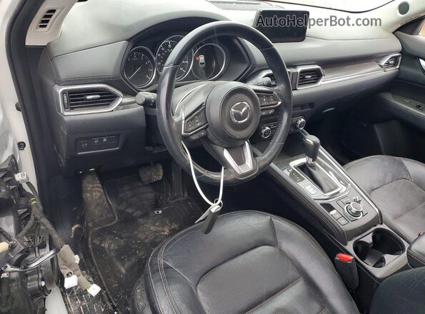 JM3KFBDL7H0102695 2017 MAZDA CX-5 Белый Вид панели приборов