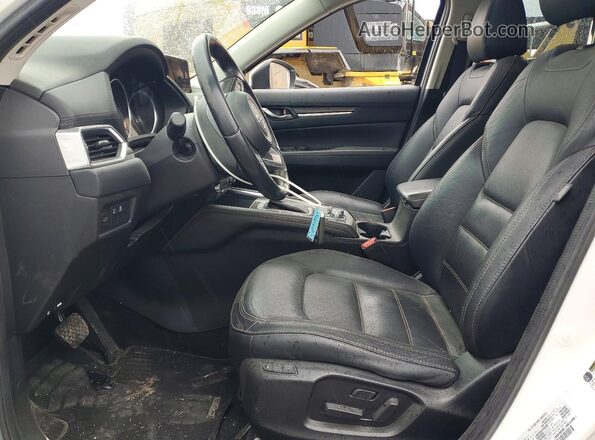 JM3KFBDL7H0102695 2017 MAZDA CX-5 Белый Вид салона спереди