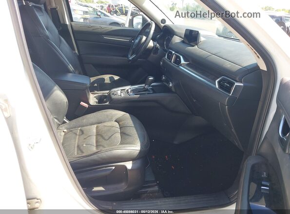 JM3KFBDL7H0186937 2017 MAZDA CX-5 White Вид салону спереду