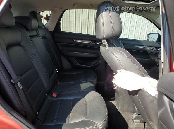 JM3KFBDM0J0453317 2018 MAZDA CX-5 Red Widok wnętrza z tyłu