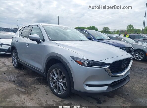 JM3KFBDM2L1847740 2020 MAZDA CX-5 Серебряный Передняя правая четверть