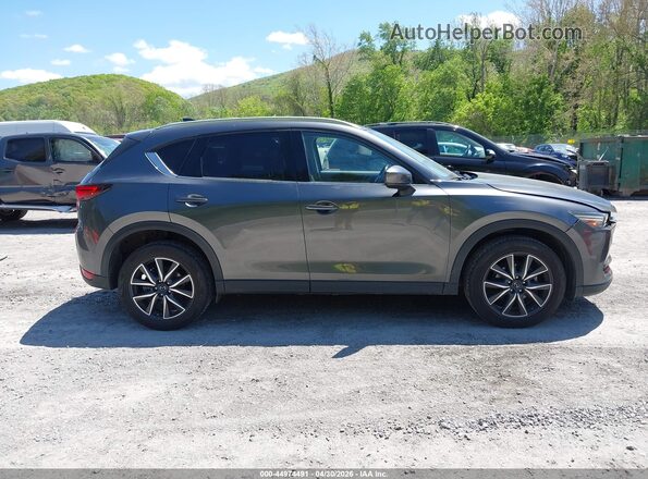 JM3KFBDM4J0402418 2018 MAZDA CX-5 Gray Widok wnętrza z tyłu