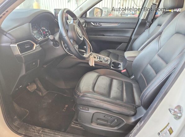 JM3KFBDM8P0135258 2023 MAZDA CX-5 Белый Вид салона спереди