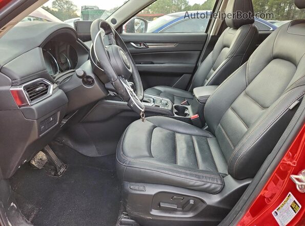 JM3KFBEM2P0188018 2023 MAZDA CX-5 Red Widok wnętrza z przodu