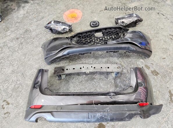 JM3KFBEM5N0612501 2022 MAZDA CX-5 Gray Vista del compartimento del motor