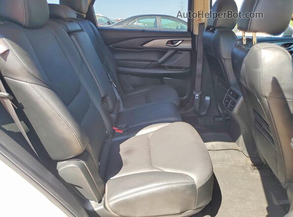 JM3TCBCY3J0223689 2018 MAZDA CX-9 White Սալոնի հետևի տեսք