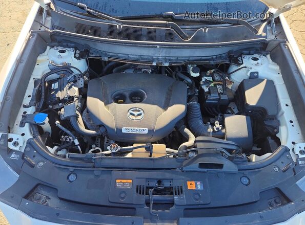 JM3TCBDY0H0138804 2017 MAZDA CX-9 White Widok wnętrza z tyłu