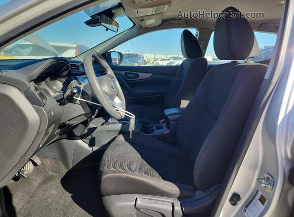 JN1BJ1AV7MW301893 2021 NISSAN ROGUE Silver Front interior view
